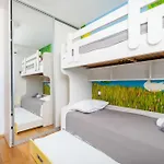 Away Apartman