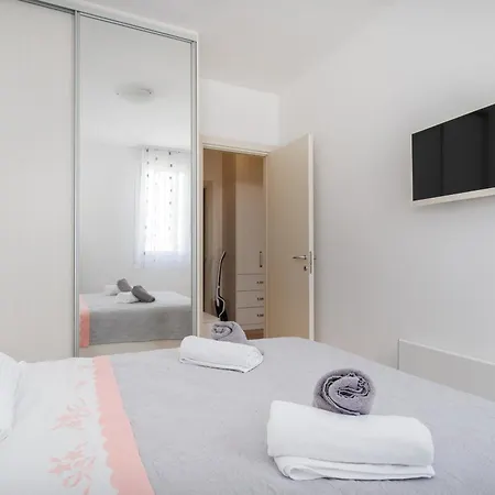 Apartament Away Split