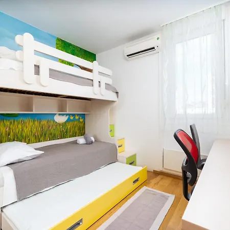 Away Apartament Split