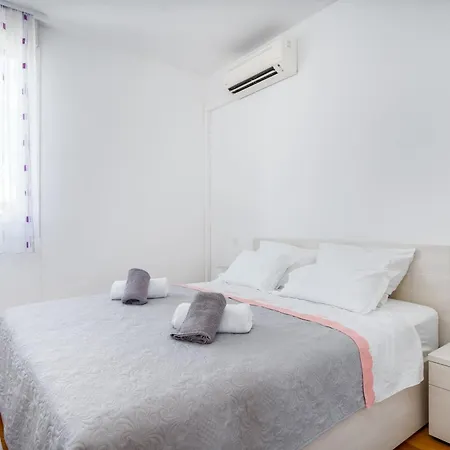 Apartament Away Split