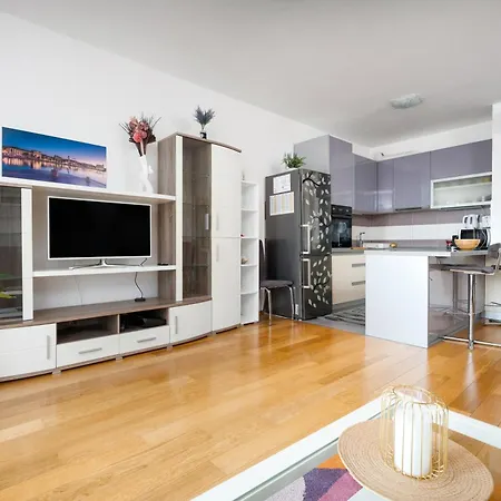 Away Apartament Split